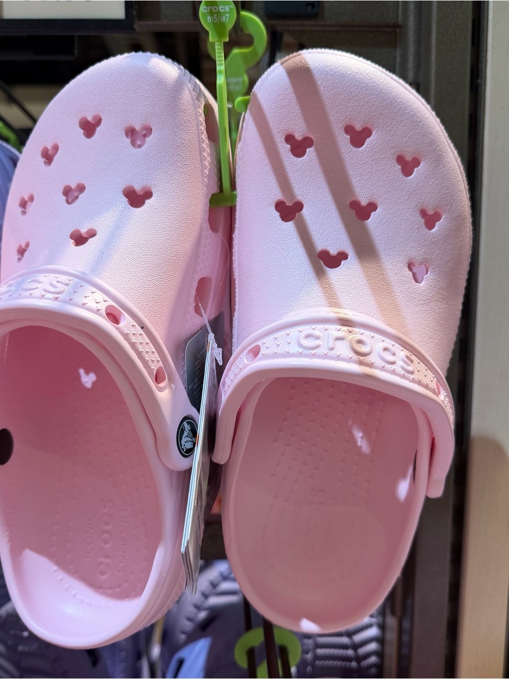 Disney crocs women’s Classic Clog - Pink